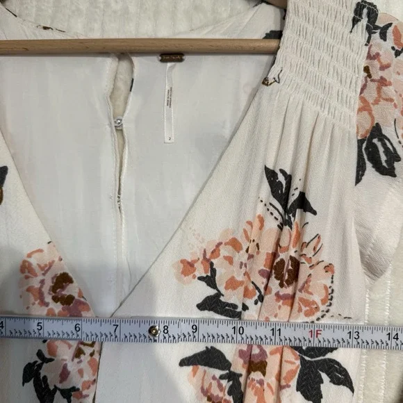 Free People All I Got Floral Maxi Dress in Ivory & Pink Size 2 Boho - Picture 4 of 15